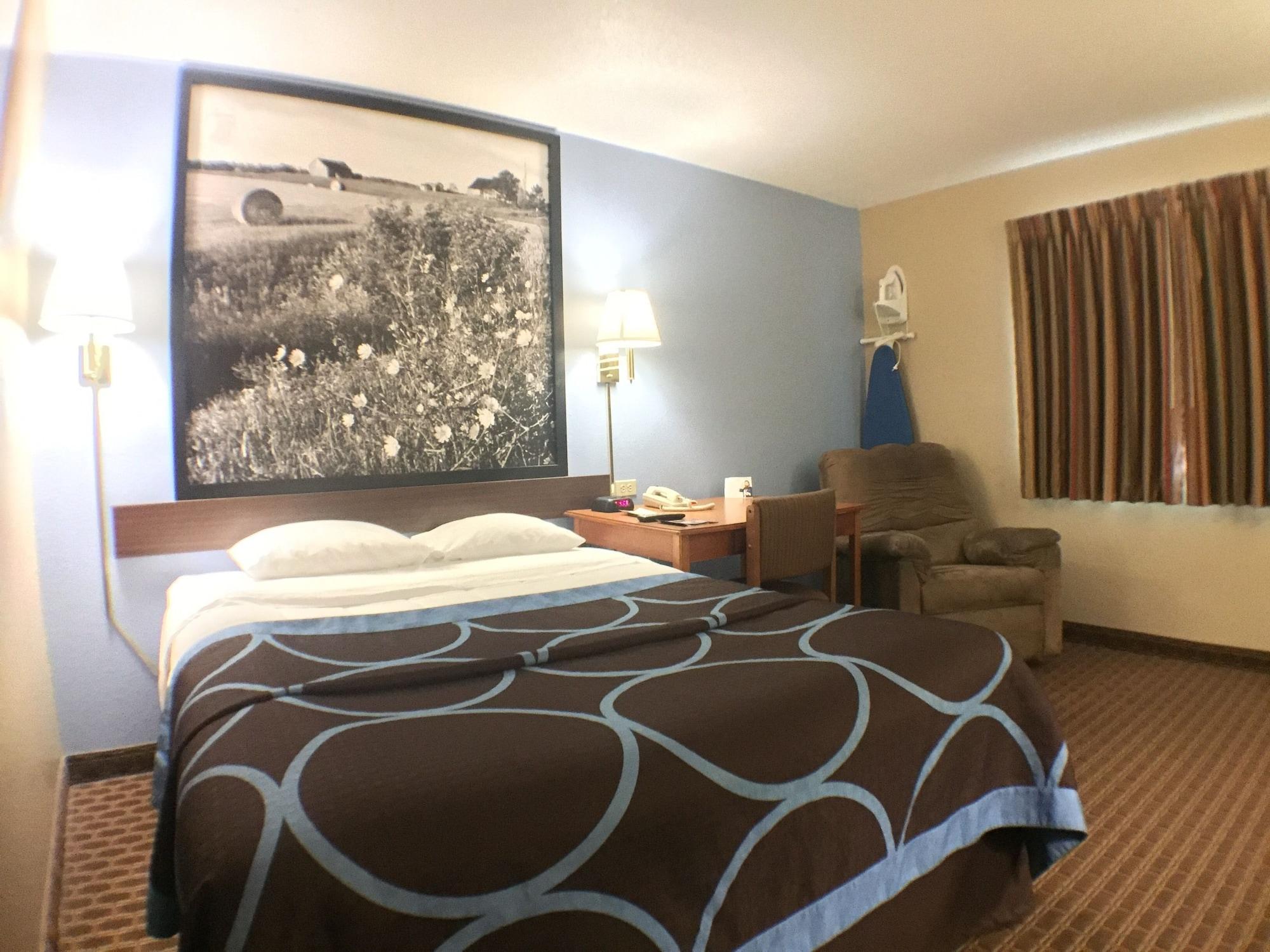 Super 8 By Wyndham Johnstown/Gloversville Екстериор снимка
