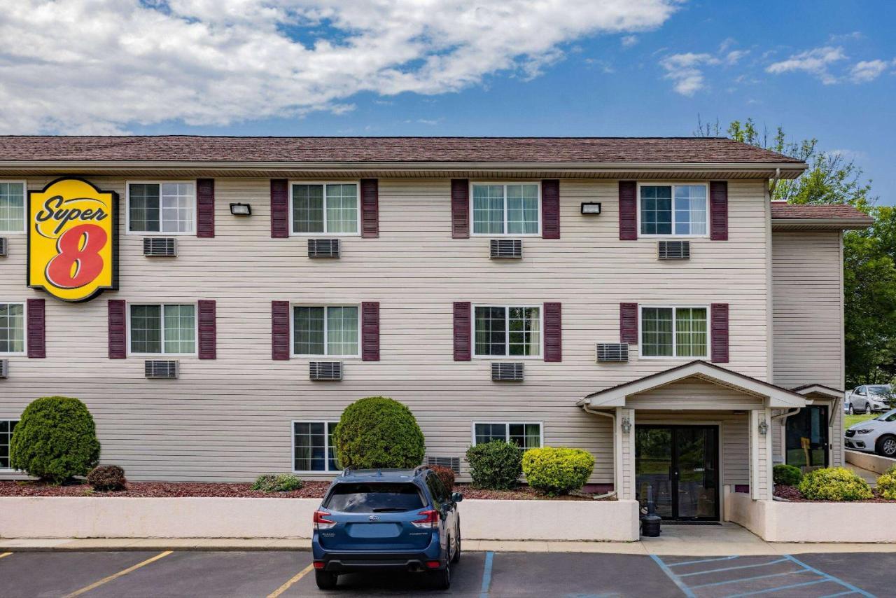 Super 8 By Wyndham Johnstown/Gloversville Екстериор снимка