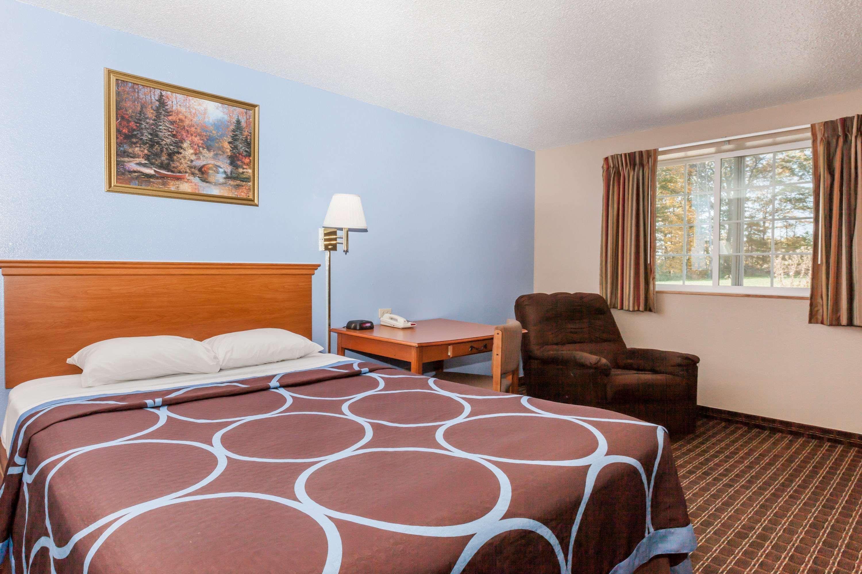 Super 8 By Wyndham Johnstown/Gloversville Екстериор снимка