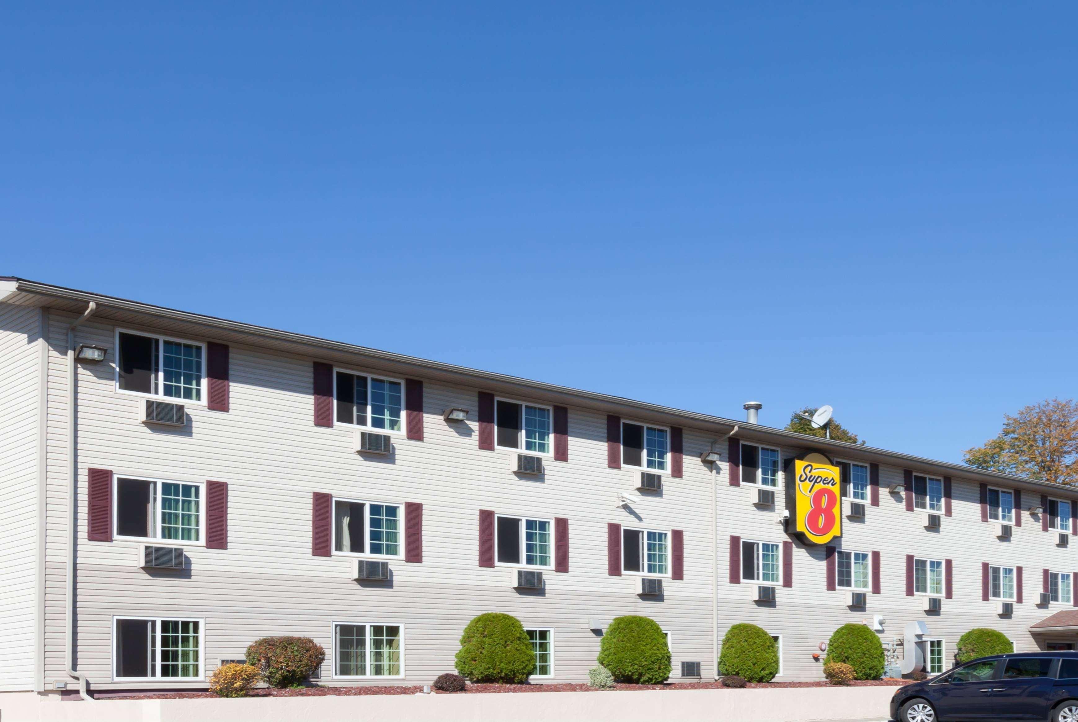 Super 8 By Wyndham Johnstown/Gloversville Екстериор снимка