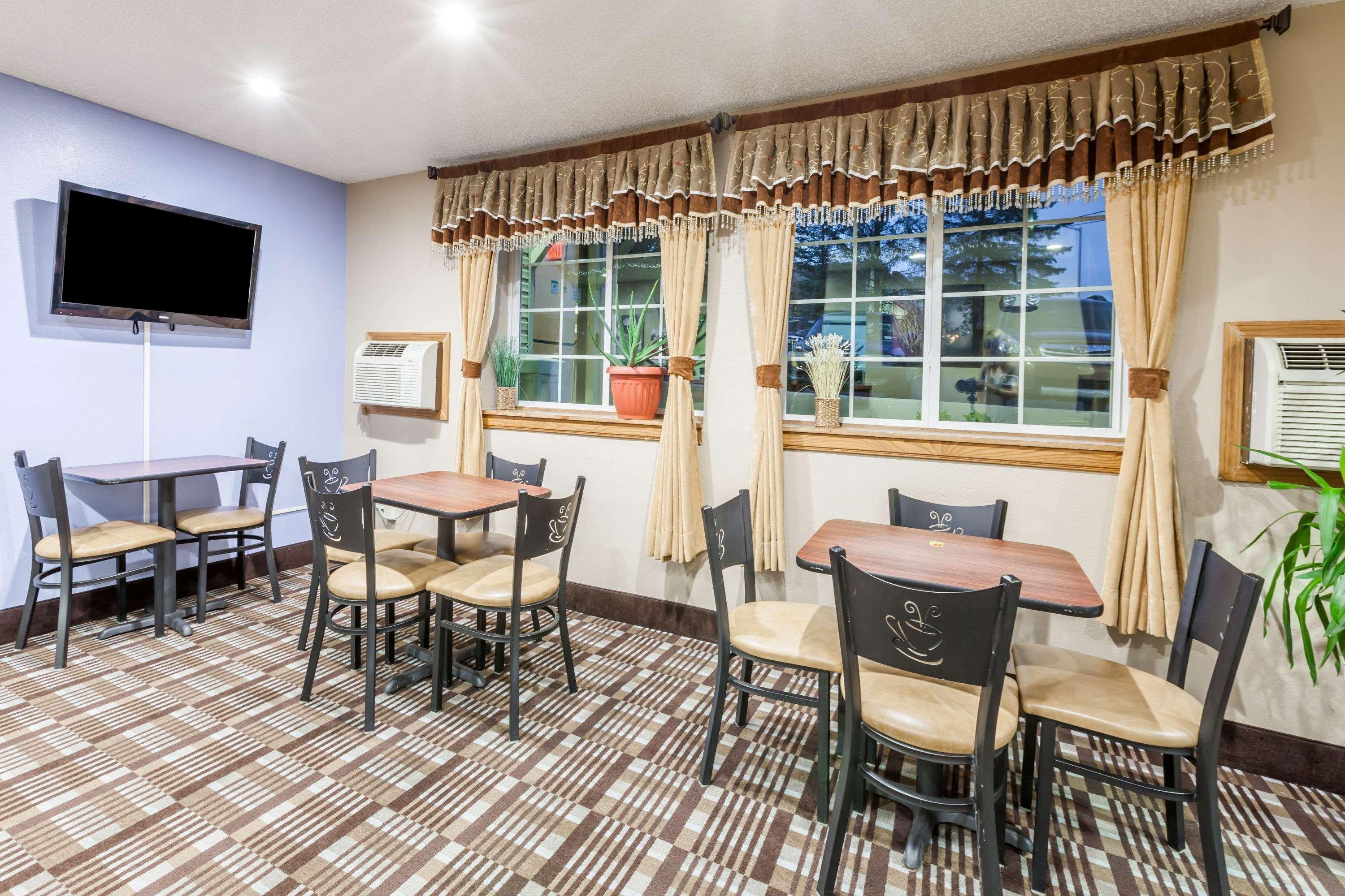 Super 8 By Wyndham Johnstown/Gloversville Екстериор снимка