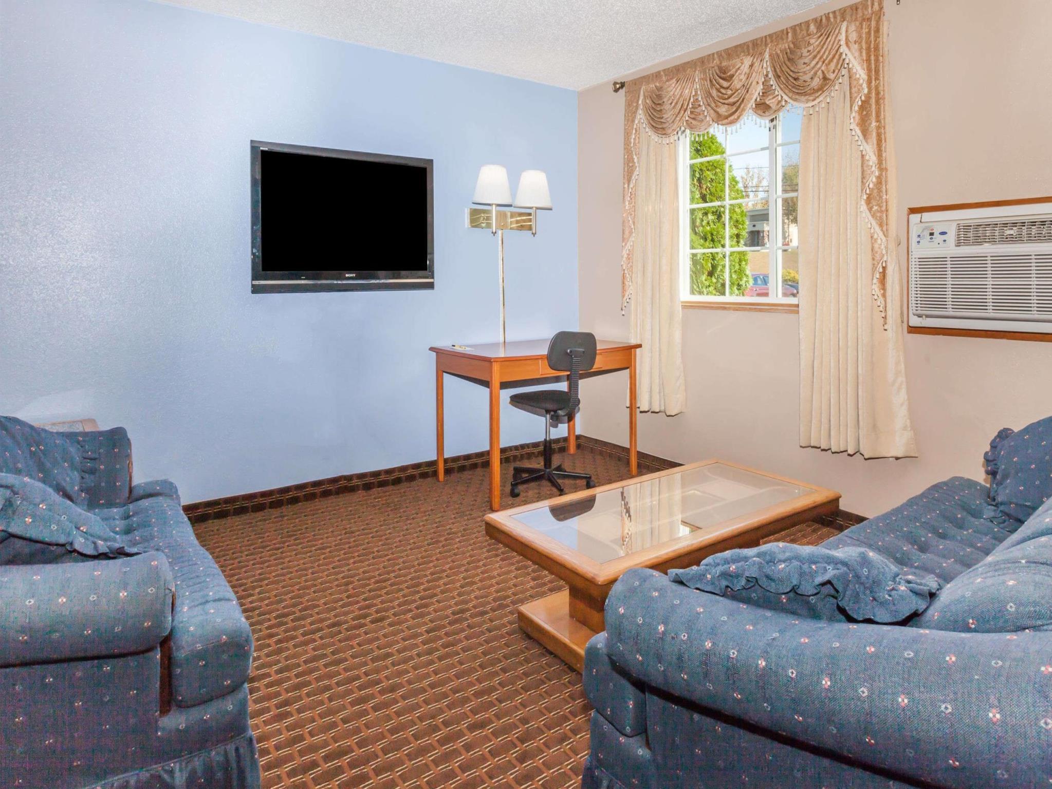 Super 8 By Wyndham Johnstown/Gloversville Екстериор снимка